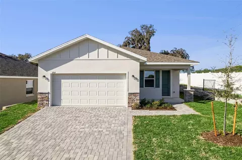 3780 Watercliff Cir, Grand Island, FL 32735
