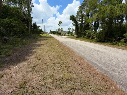 17425 Edgewater Dr, Port Charlotte, FL 33948