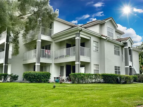 13815 Fairway Island Dr #1335, Orlando, FL 32837