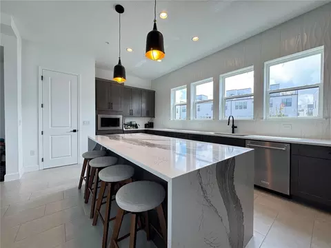 Kitchen - 2362 Addalia Aly, Orlando, FL 32804 photo 6 of 9