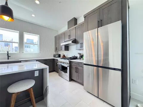 Kitchen - 2362 Addalia Aly, Orlando, FL 32804 photo 7 of 9