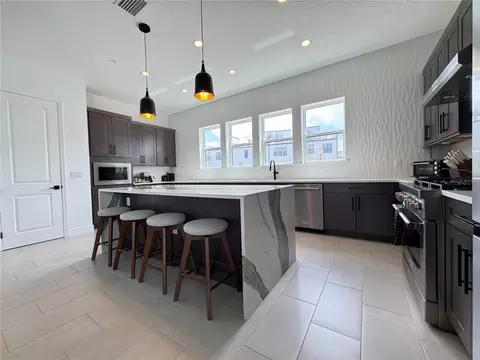 Kitchen - 2362 Addalia Aly, Orlando, FL 32804 photo 3 of 9