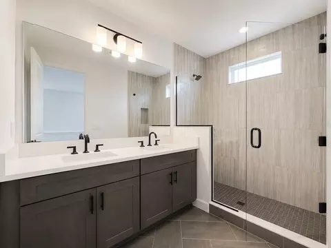Bath - 2362 Addalia Aly, Orlando, FL 32804 photo 3 of 4