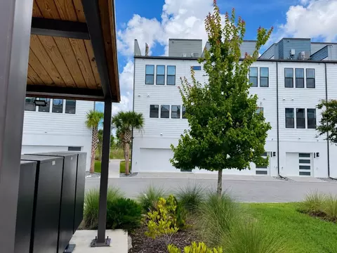 Exterior - 2362 Addalia Aly, Orlando, FL 32804 photo 12 of 15