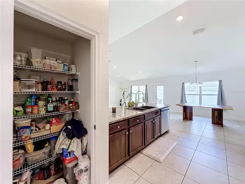 Kitchen - 5108 SW 90th Pl, Ocala, FL 34476 photo 5 of 7