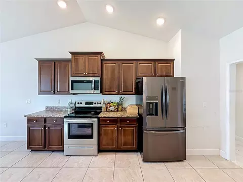 Kitchen - 5108 SW 90th Pl, Ocala, FL 34476 photo 7 of 7