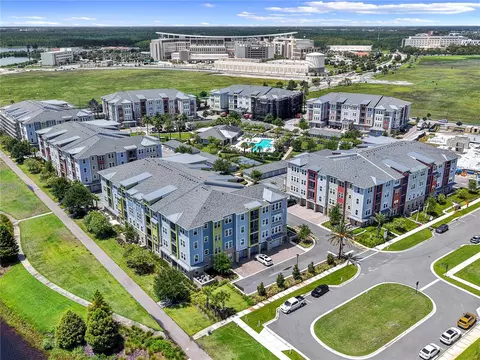 7557 Laureate Blvd #6401, Orlando, FL 32827