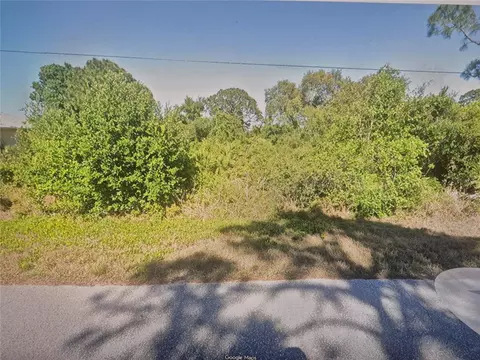 1561 Walnut Ave, Lake Placid, FL 33852
