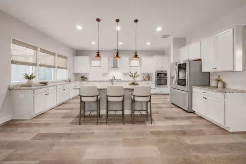 Kitchen - 5013 Vantage Ct, Saint Cloud, FL 34772 photo 1 of 4