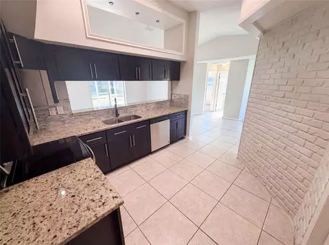 Kitchen - 11339 Stacy St, Spring Hill, FL 34609 photo 1 of 1