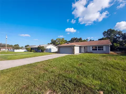 11339 Stacy St, Spring Hill, FL 34609