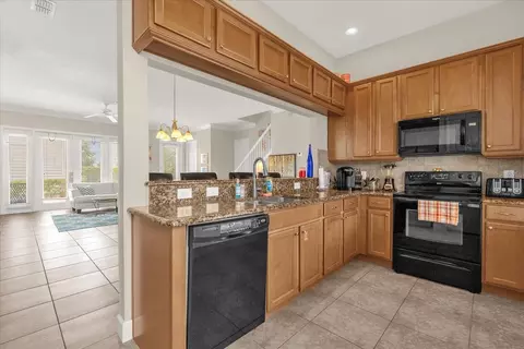 Kitchen - 7766 Linkside Loop, Reunion, FL 34747 photo 1 of 1