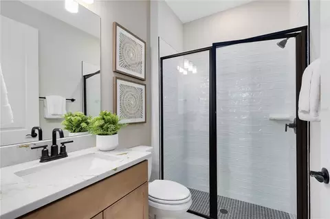 Bath - 2889 Midsweet Ave, Saint Cloud, FL 34772 photo 2 of 2