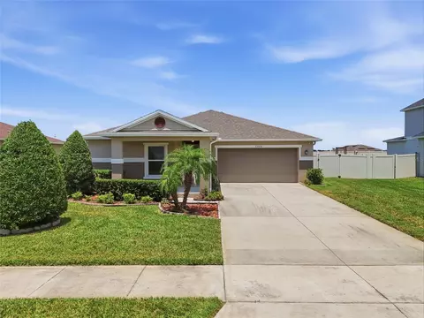 2328 Carriage Pointe Loop, Apopka, FL 32712