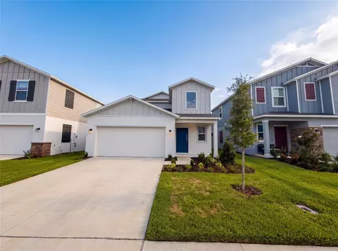 5420 Meadow Walk Dr, Davenport, FL 33837