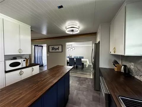 Kitchen - 925 E 10th Ave, Mount Dora, FL 32757 photo 2 of 6