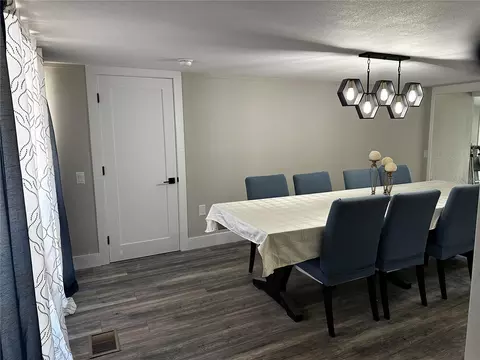 Dining - 925 E 10th Ave, Mount Dora, FL 32757 photo 1 of 5