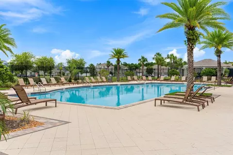 Exterior - 1072 Pando Loop, Orlando, FL 32824 photo 7 of 9