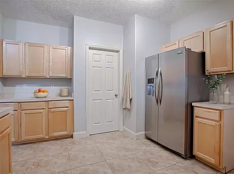 Kitchen - 1306 Rain Forest Ln, Minneola, FL 34715 photo 2 of 3