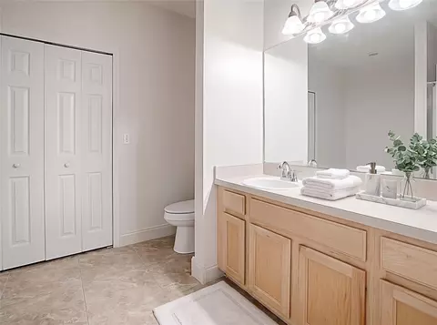 Bath - 1306 Rain Forest Ln, Minneola, FL 34715 photo 2 of 4