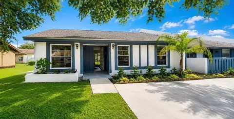 7924 Guardsmen St, Orlando, FL 32822