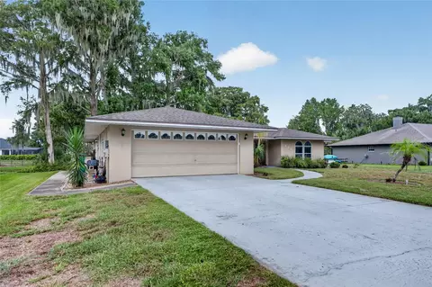 Exterior - 235 Temple Cir, Eustis, FL 32726 photo 4 of 6