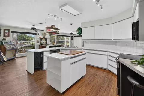 Kitchen - 235 Temple Cir, Eustis, FL 32726 photo 1 of 3