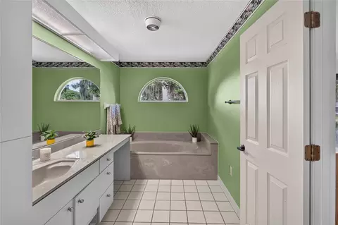 Bath - 235 Temple Cir, Eustis, FL 32726 photo 2 of 4