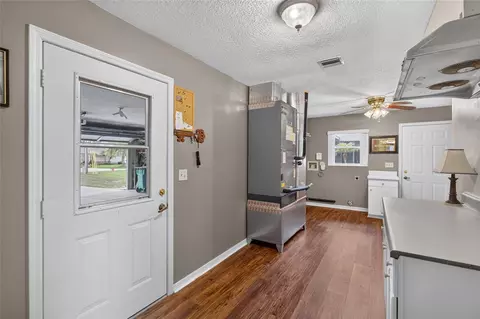 Entry Way - 235 Temple Cir, Eustis, FL 32726 photo 2 of 2