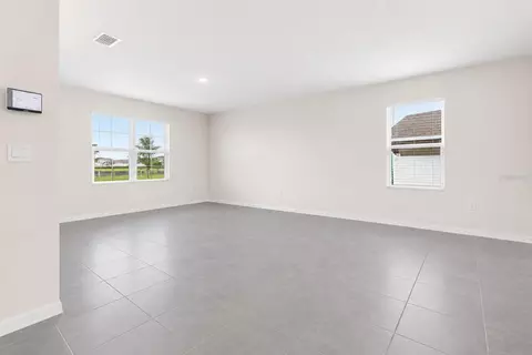 Living - 1021 Silverbell Trl, Saint Cloud, FL 34771 photo 1 of 2