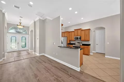 Entry Way - 1070 Ceasars Ct, Mount Dora, FL 32757 photo 5 of 12