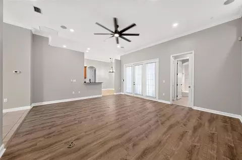 Living - 1070 Ceasars Ct, Mount Dora, FL 32757 photo 4 of 6