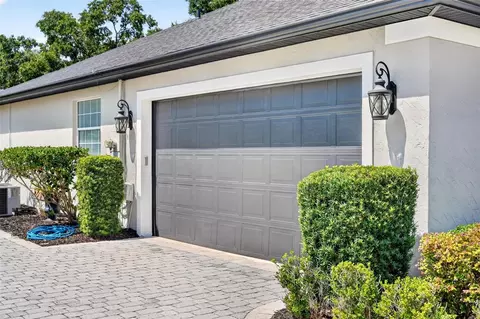 Exterior - 1070 Ceasars Ct, Mount Dora, FL 32757 photo 5 of 16