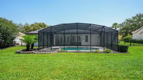 Exterior - 1070 Ceasars Ct, Mount Dora, FL 32757 photo 9 of 16