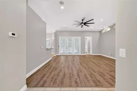 Living - 1070 Ceasars Ct, Mount Dora, FL 32757 photo 6 of 6