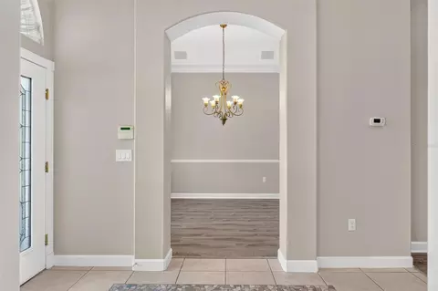 Entry Way - 1070 Ceasars Ct, Mount Dora, FL 32757 photo 7 of 12