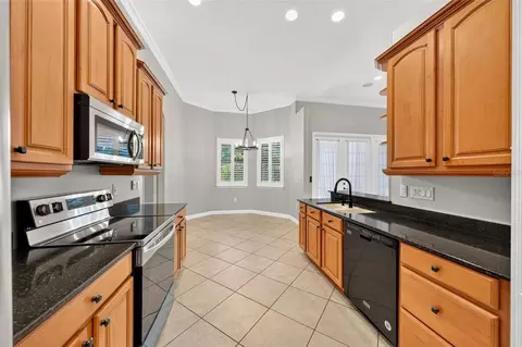 Kitchen - 1070 Ceasars Ct, Mount Dora, FL 32757 photo 5 of 12