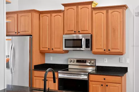Kitchen - 1070 Ceasars Ct, Mount Dora, FL 32757 photo 2 of 12