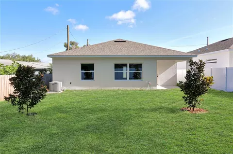 Exterior - 226 W Herrick Ave, Eustis, FL 32726 photo 3 of 5