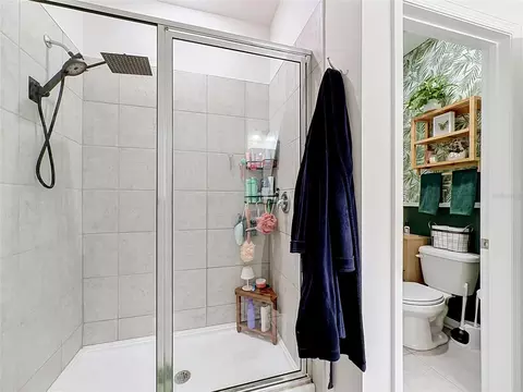 Bath - 3947 Mayhill Loop, Eustis, FL 32736 photo 1 of 3