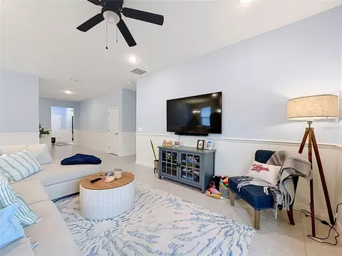 Living - 3947 Mayhill Loop, Eustis, FL 32736 photo 3 of 3