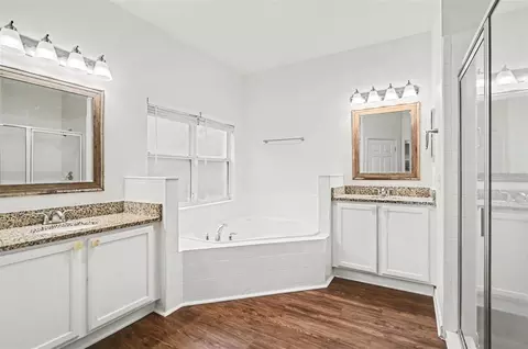 Bath - 10546 Willow Ridge Loop, Orlando, FL 32825 photo 3 of 4