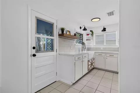 Other - 140 N Johns St, Mount Dora, FL 32757 photo 7 of 14