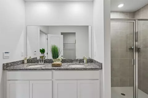 Bath - 5955 Lyon Rd, Spring Hill, FL 34606 photo 1 of 3