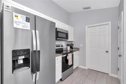Kitchen - 1 Laurel Pass Ln, Ocala, FL 34480 photo 2 of 2
