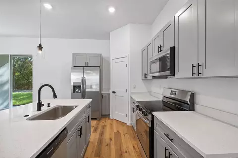 Kitchen - 6460 SW 129 Loop, Ocala, FL 34473 photo 3 of 5