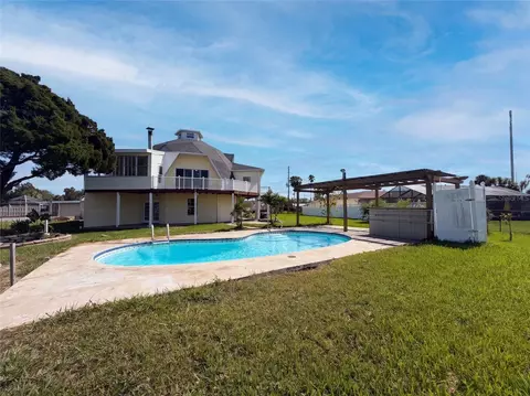 Exterior - 4100 Flamingo Blvd, Hernando Beach, FL 34607 photo 10 of 16