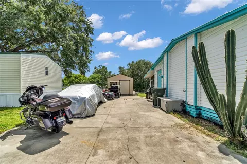 Exterior - 1212 9th St, Okeechobee, FL 34974 photo 3 of 6