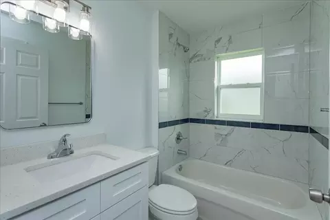 Bath - 31 Pine Run Ter, Ocala, FL 34472 photo 2 of 2