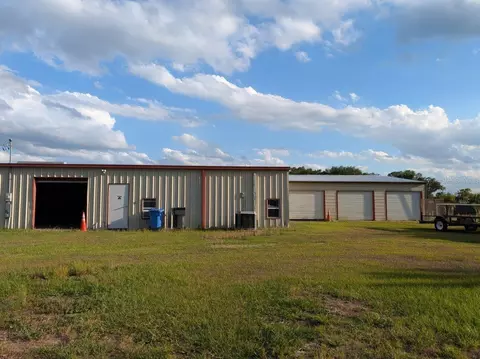 4402 Gallagher Rd, Plant City, FL 33565